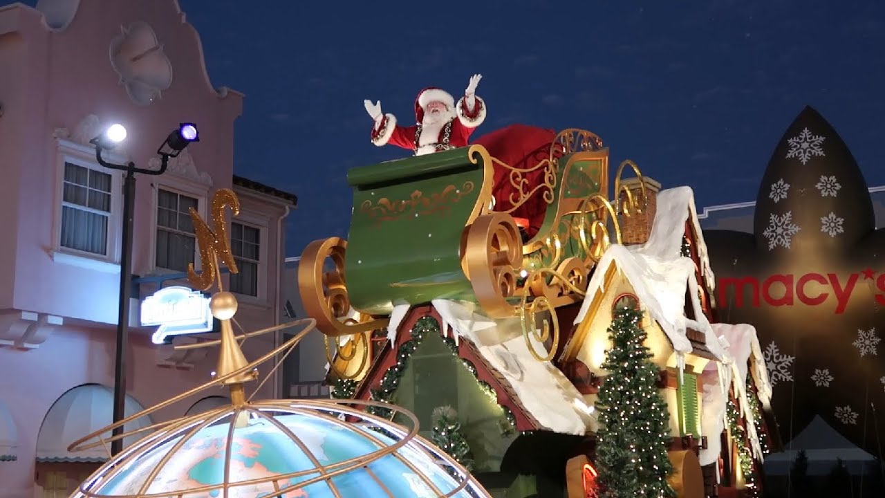 MACY'S CHRISTMAS PARADE 2019, UNIVERSAL STUDIOS, ORLANDO FLORIDA