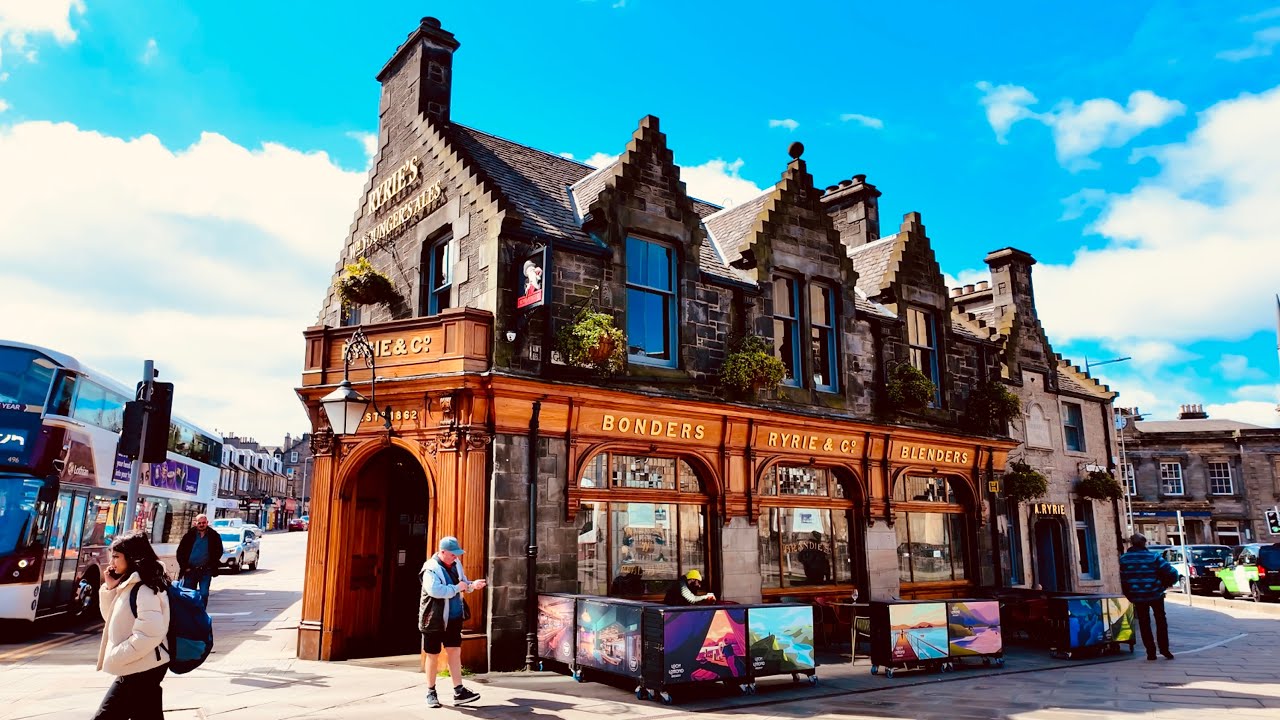 Walking Haymarket, Edinburgh: Back Streets & Hidden Gardens