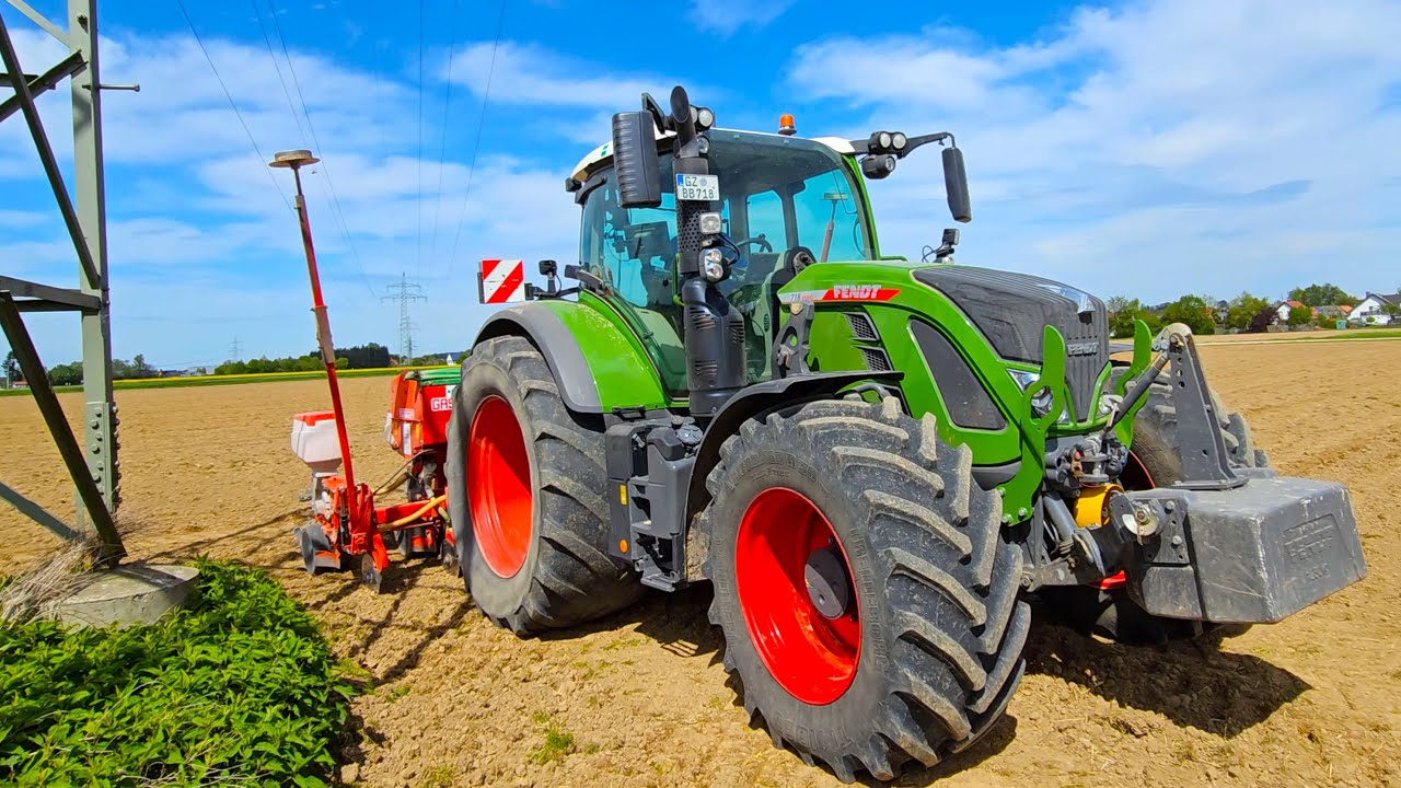 Fendt 718 one Vario mit MTE Gaspardo 6 - Reihen beim Mais säen im Bayernland 2024