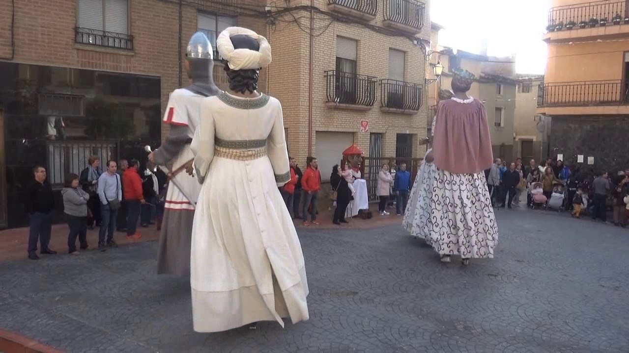 LOS GIGANTES  DE FITERO EN RINCON DE OLIVEDO 29- 04- 2018.