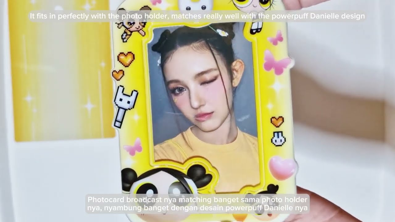 NewJeans 'New Jeans' Danielle photocard holder keyring version 2