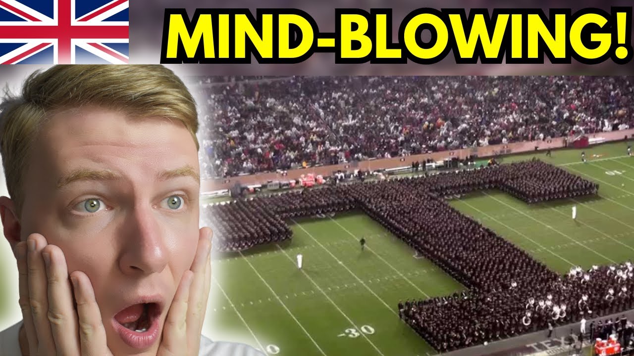 Британские парни впервые отреагировали на тренировку группы Fightin' Texas Aggie Band в перерыве ...