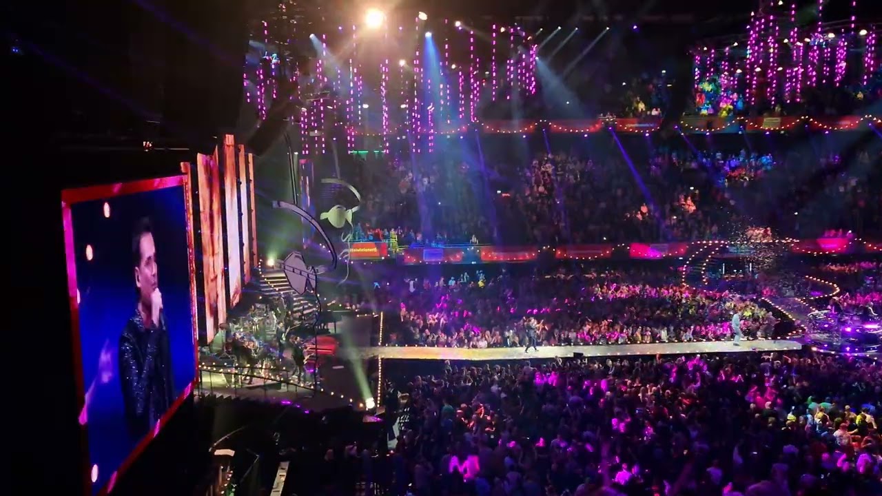 Holland zingt Hazes 2023 - Kris Kross Amsterdam - Uit mijn Bol - 4K 60fps