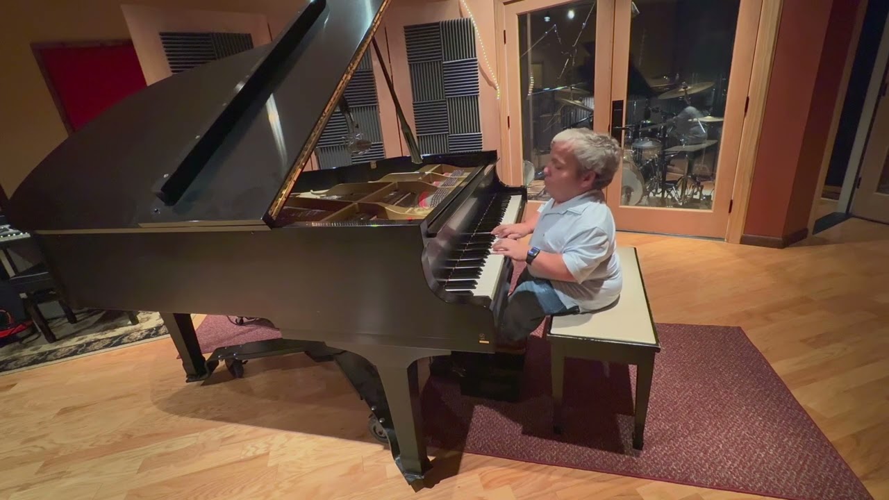 (You Make Me Feel Like) A Natural Woman (Aretha Franklin Piano Cover)