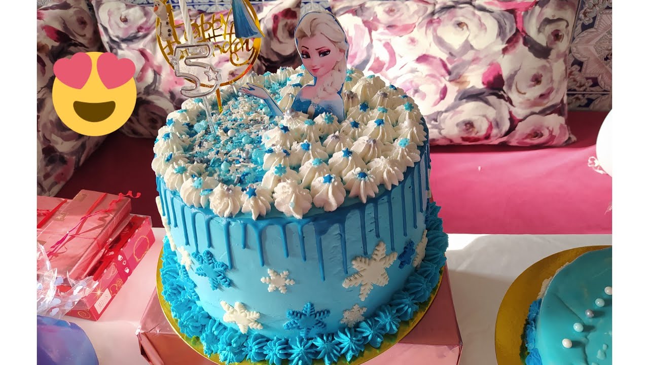 cake design frozen كيك عيد ميلاد🎂 🥳🥳فروزن (ملكة الثلج)بأروع وأسهل طريقة للتزيين وبطبقة مقرمشة😋 لذيذة