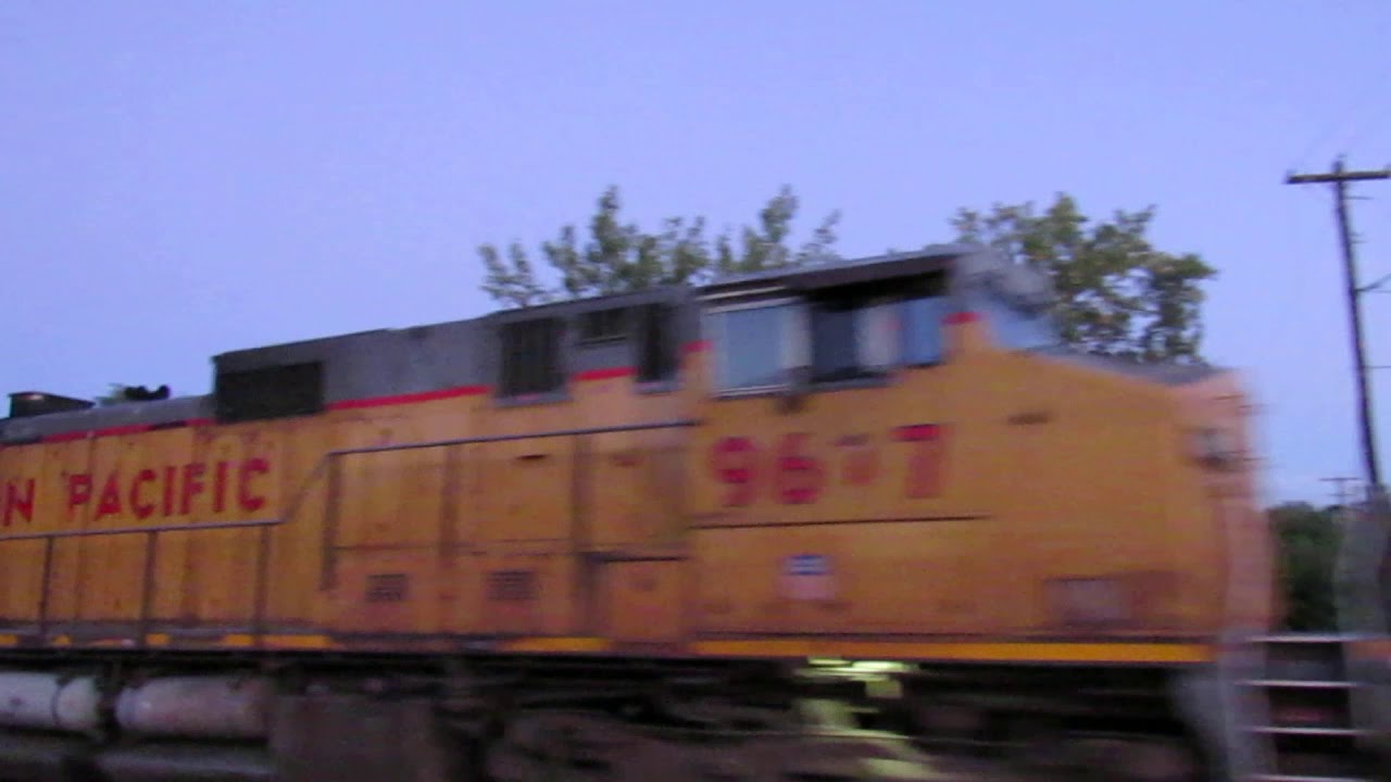 BNSF 5658 leads train 930 through Hudson PA with a nice consist.