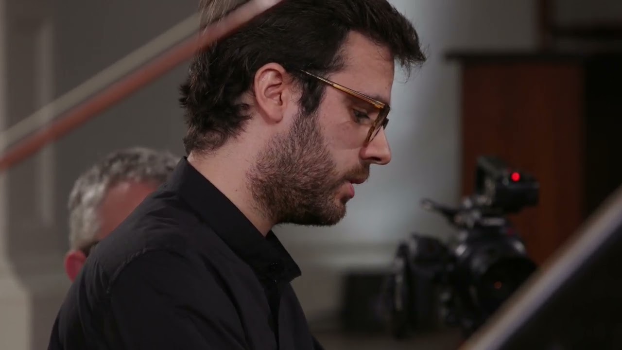 Maria Włoszczowska (violin) and Dinis Sousa (piano) play Beethoven and Schumann