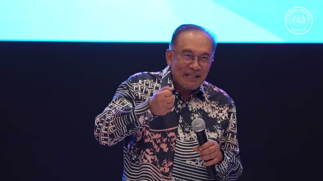 Taklimat Anwar Ibrahim bersama Ketua-Ketua Pengarang Media Tempatan dan Antarabangsa. (17.12.25)