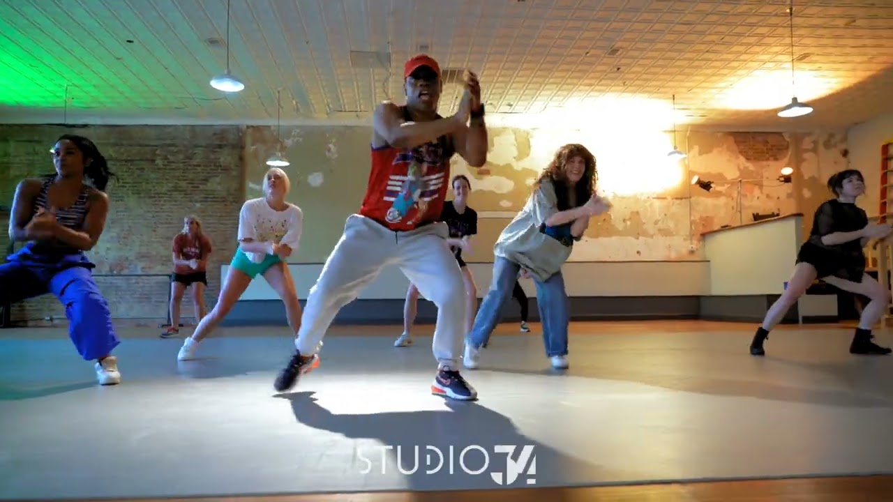 24k Magic by Bruno Mars | Hip Hop with Ryan Roberts