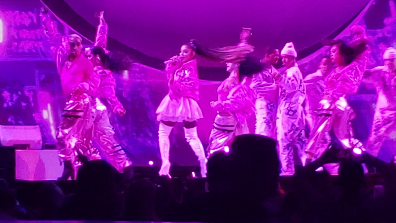 Ariana Grande - 7 Rings (Live in Indianapolis June 29th, 2019)