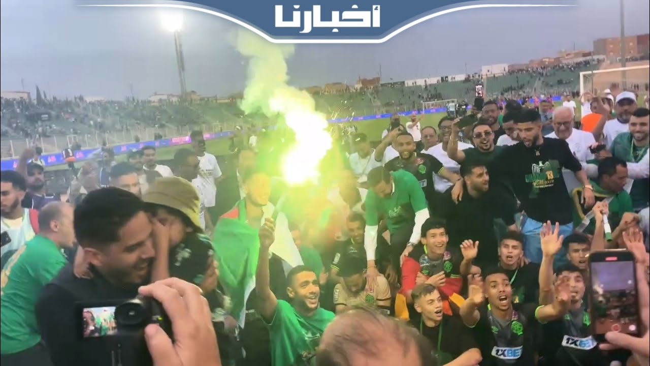 كواليس احتفال لاعبي الرجاء الرياضي والجماهير بلقب البطولة