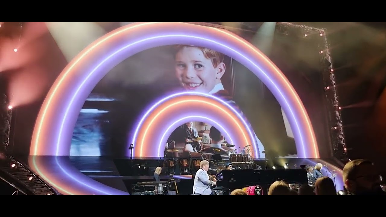 Elton John - Band + Don't let the sun go down on me - Olympiahalle München 27.4.23 / Munich 23/4/27