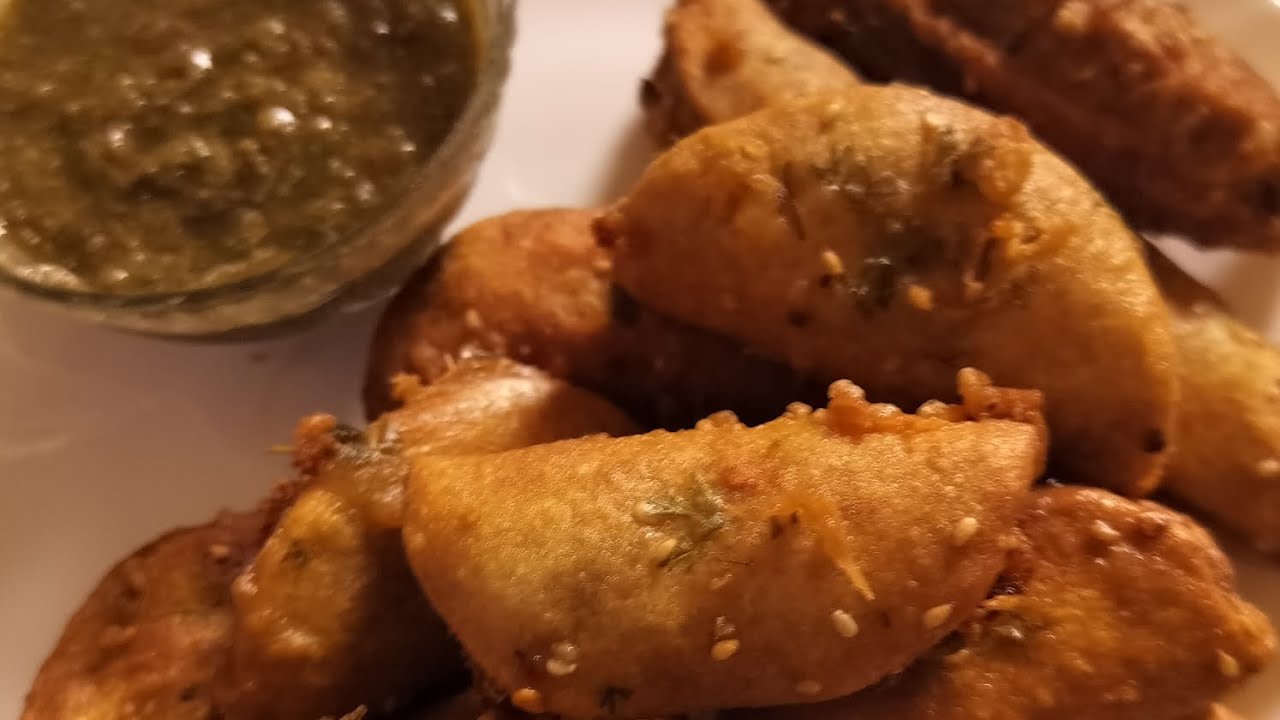 नाश्ता सिरीज़ :-05 बचें हुए आटे का बहुत ही टेस्टी और कूरकूरी crunchy and delicious snacks 