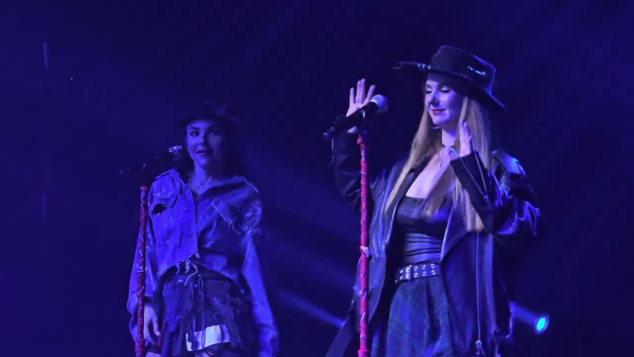 t.A.T.u. - 220 (Live) La Maraka, Mexico 04/12/2025