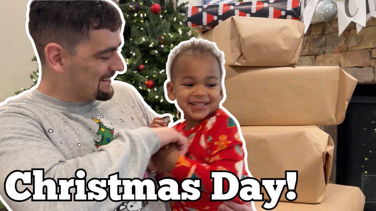 Christmas Morning Magic: Unwrapping Gifts & Family Breakfast