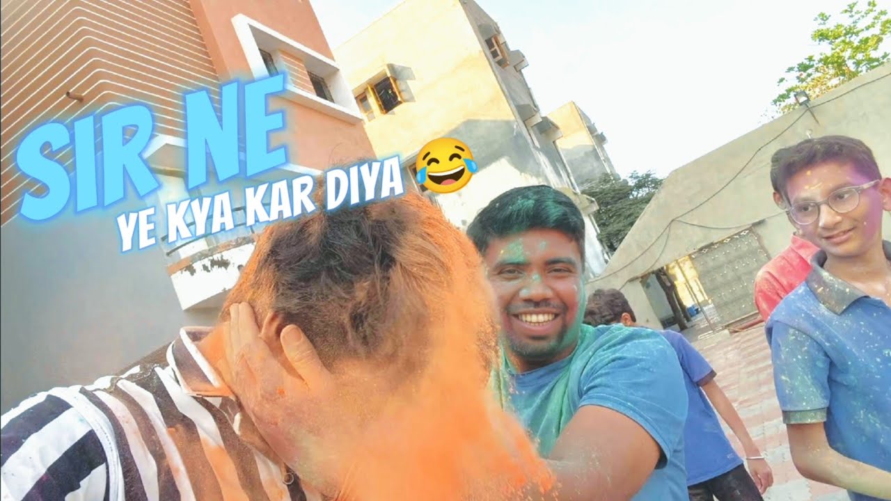 Hostel Life की सबसे यादगार होली! (सर का सरप्राइज अटैक) 😂🫟