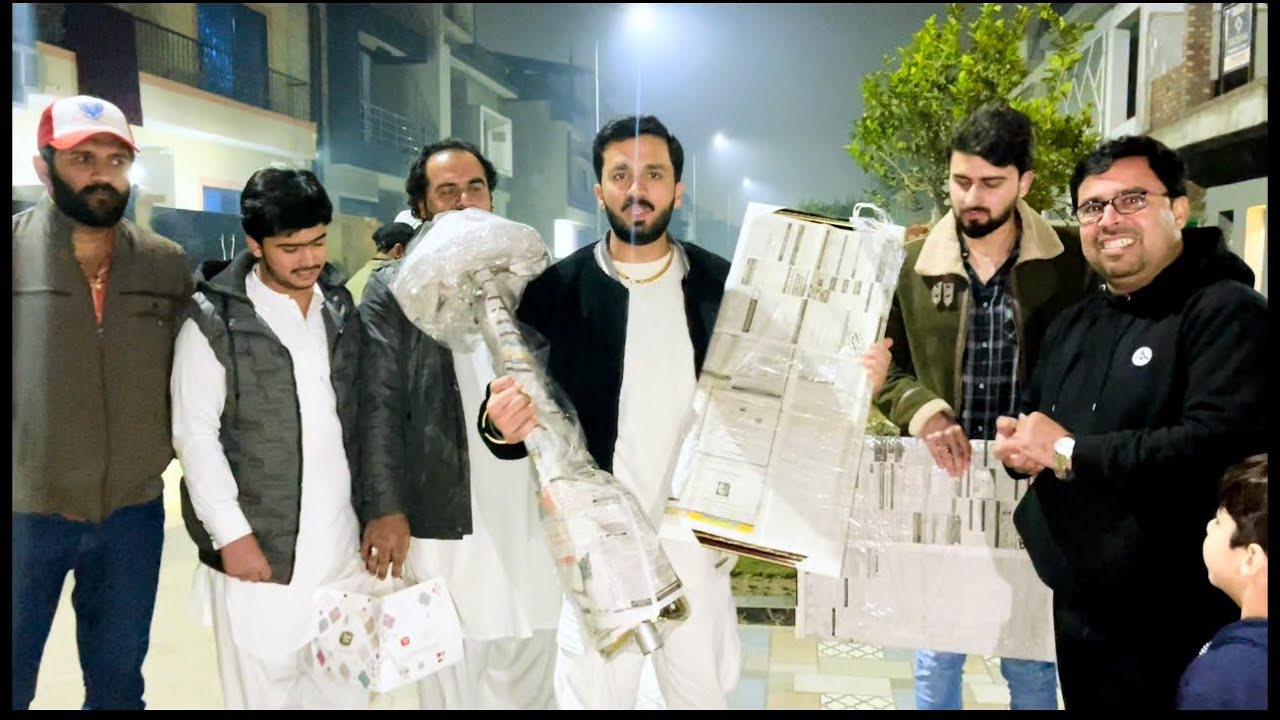 rajab bhai ko gift 🎁🥰🥰