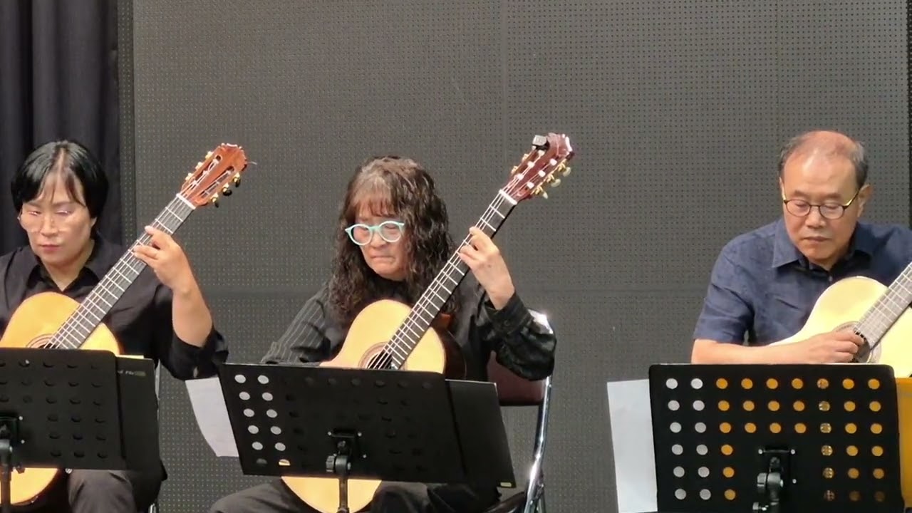 Like Wind (Air Classic Guitar 앙상블) - 1st:이은영, 노순기, 이환계 2nd:유윤주, 목영미, 여주현, 이미녀, 이선희 3rd:오영란, 박미옥, 이수덕