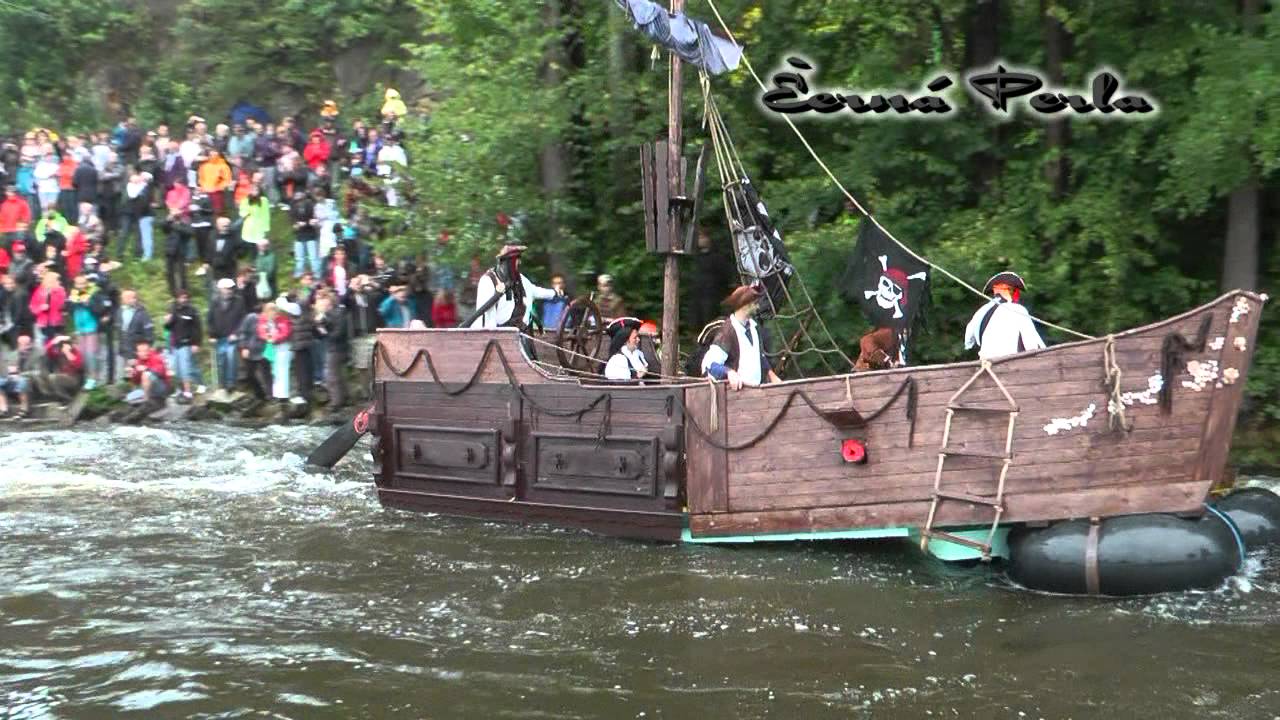Čern&aacute; Perla - Plavba kuri&oacute;zn&iacute;ch plavidel Vy&scaron;&scaron;&iacute; Brod