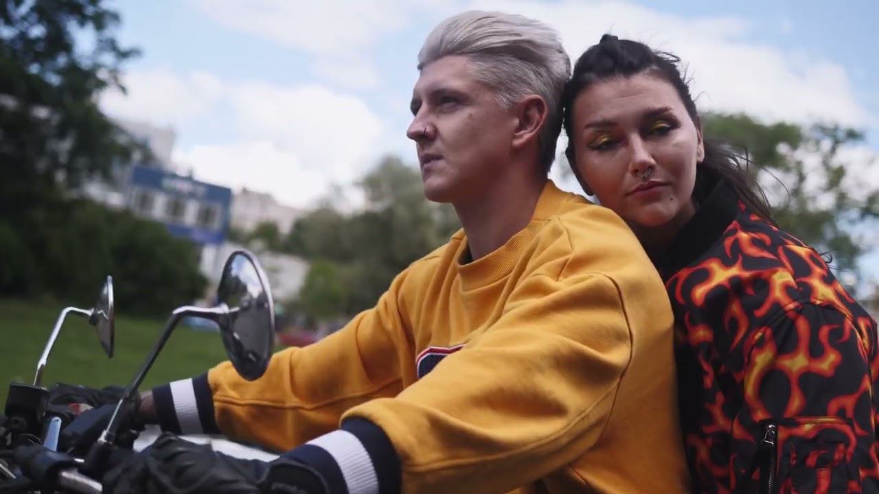 Riding Together: Couple's Motorcycle Adventure in Glorious 4K 🏍️ #CoupleRide #AdventureIn4K