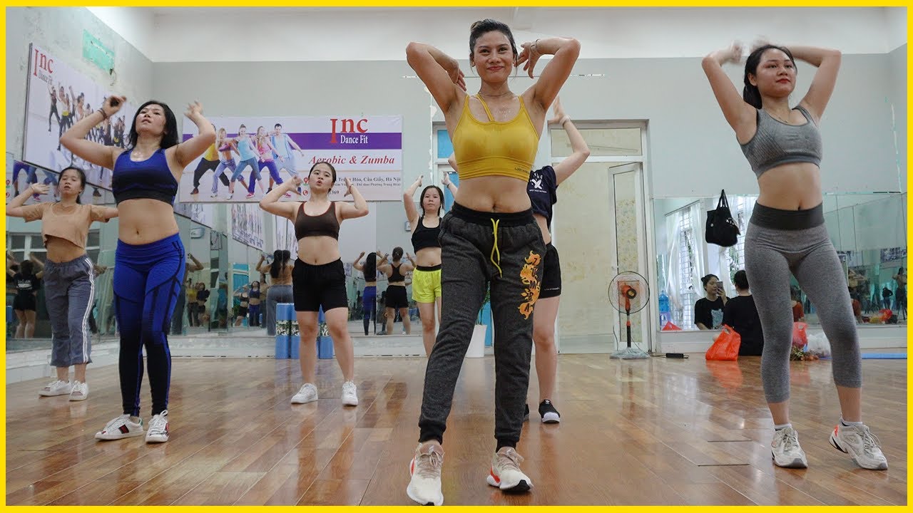 20 минут аэробных тренировок сокращение живота жир быстро | Zumba Class
