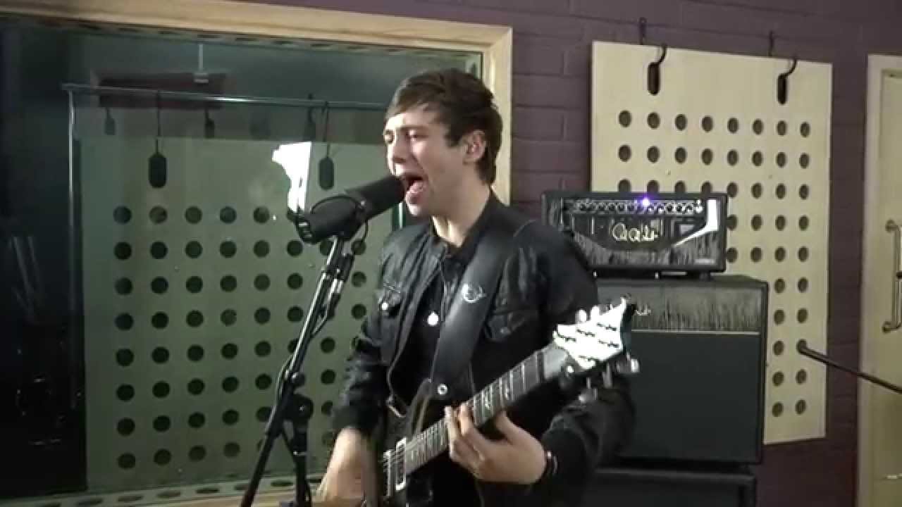 Laurence  Jones - Touch Your Moonlight (Official Music Video)