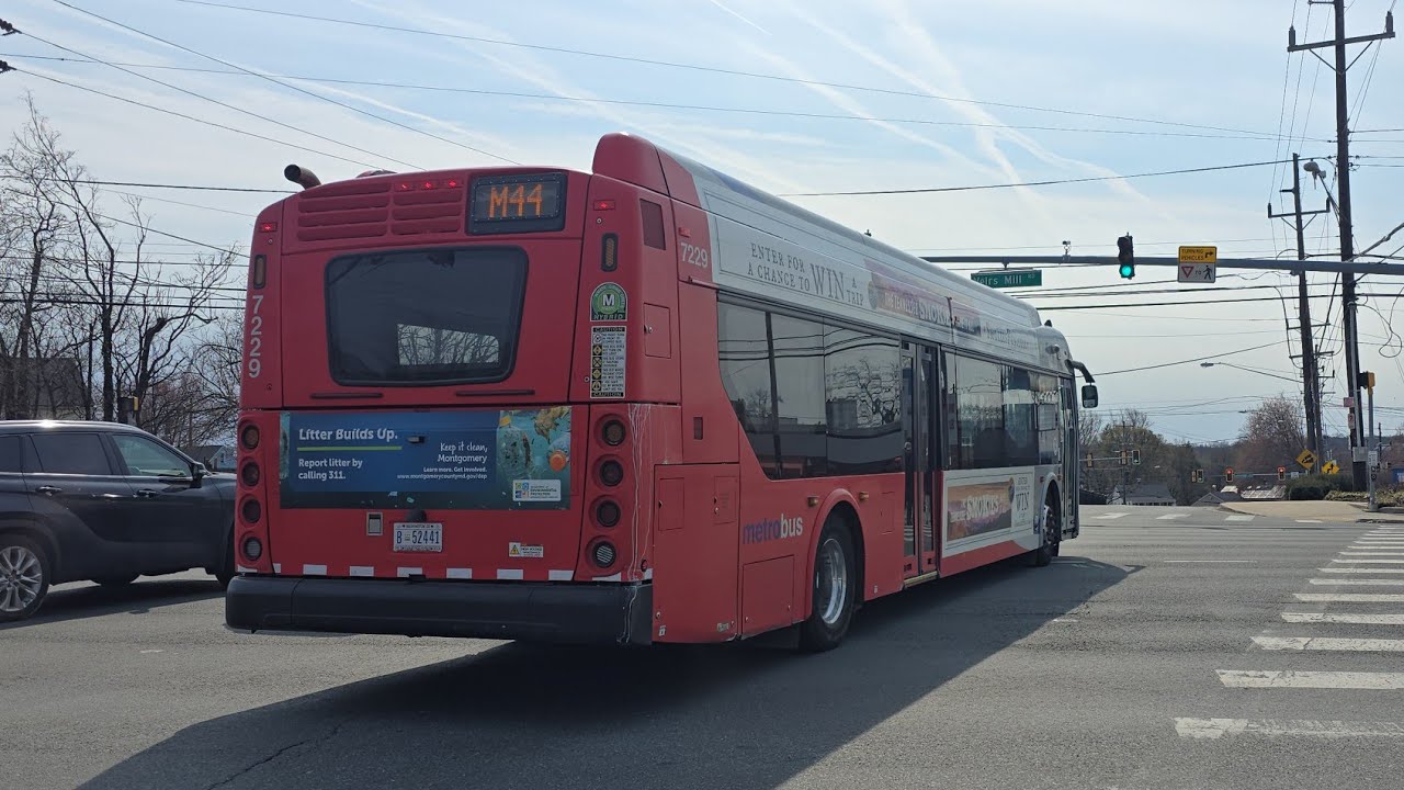 WMATA Metrobus 2013 New Flyer XDE40 Xcelsior #7229 Route M44