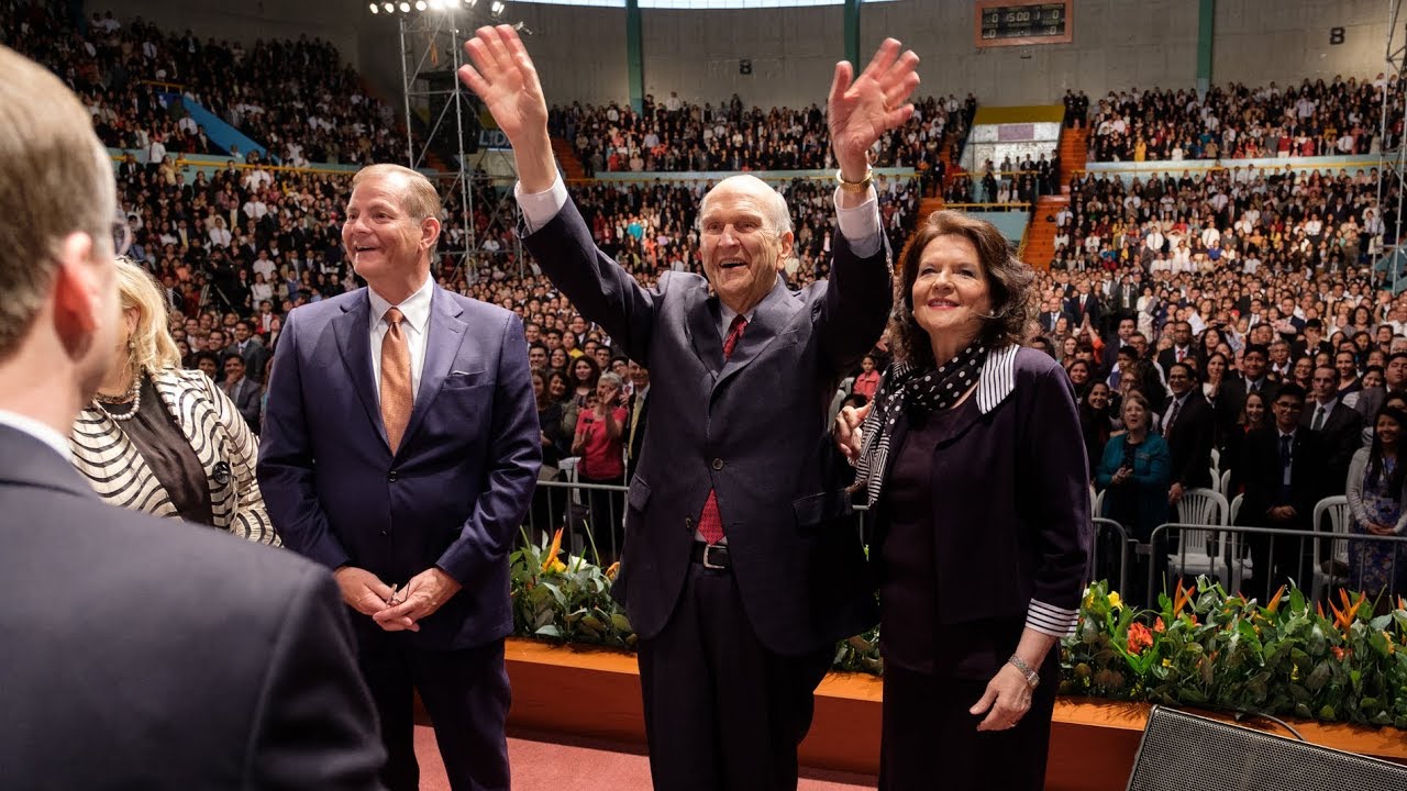 El Presidente Nelson inicia su gira de ministración por Sudamérica en Perú