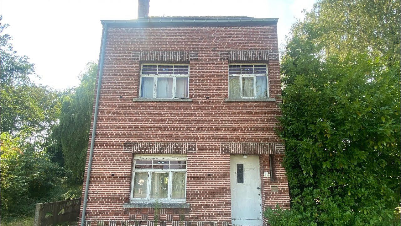 WE FOUND THE RED SQUIRREL HOUSE IN BELGIUM 🇧🇪 ABANDONED PLACES 