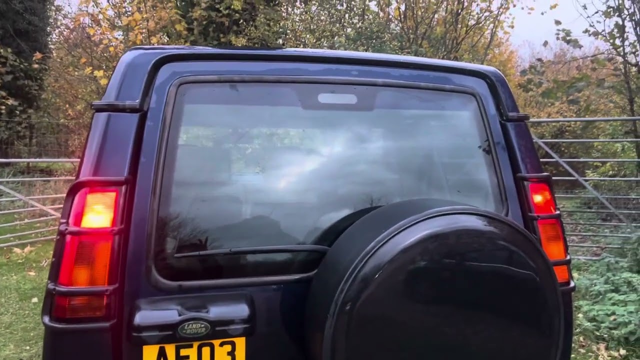 Land Rover Discovery 2 TD5 ES 2003 — Bradley James Classics