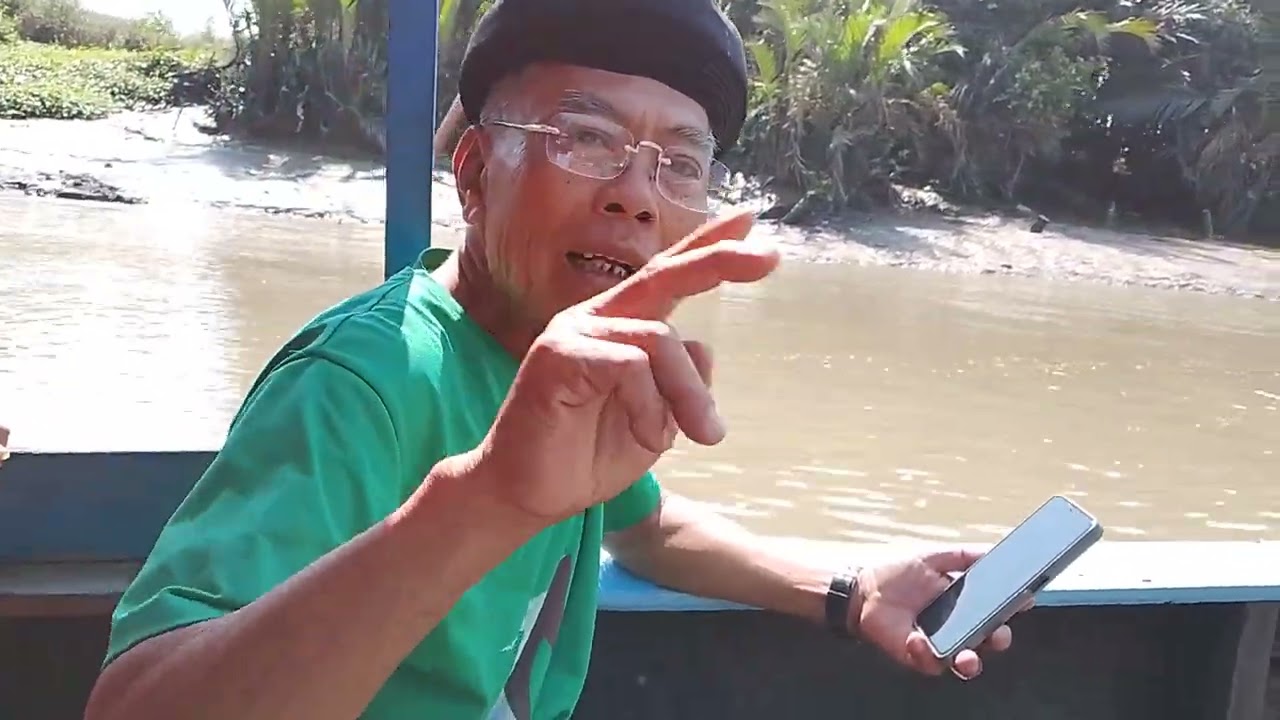 Đình long tân phần 2 bà con đi bằng ghe máy