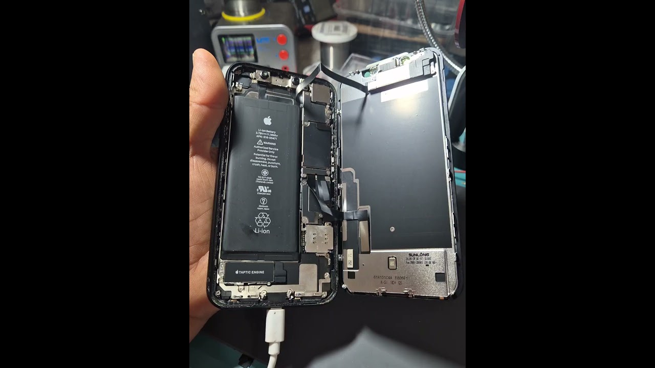 iPhone XR ekran değişimi