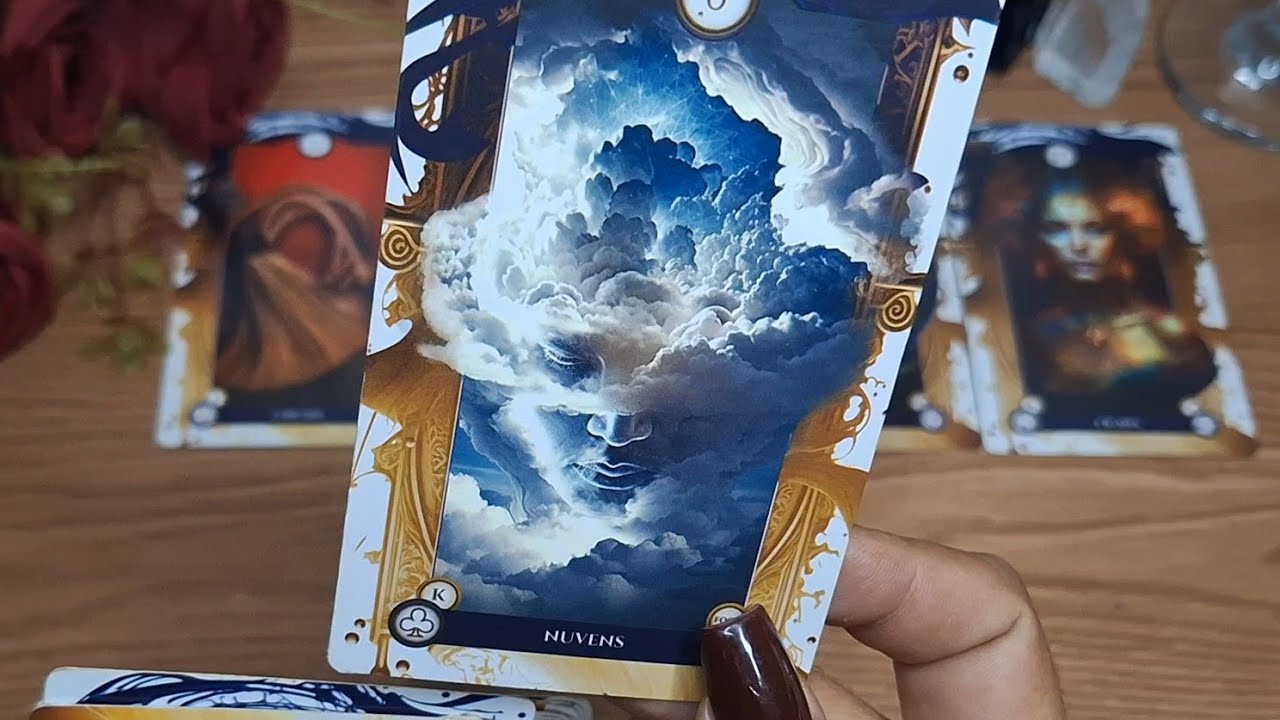 Que leitura confusa 😕 Alguém que foge do que sente e esconde algo sério de você 😢 tem magia sobre a