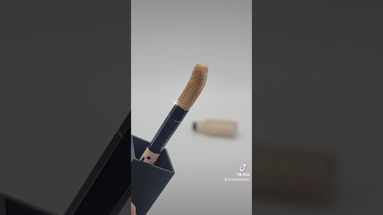 Huda Beauty #FAUXFILTER Luminous Matte Concealer