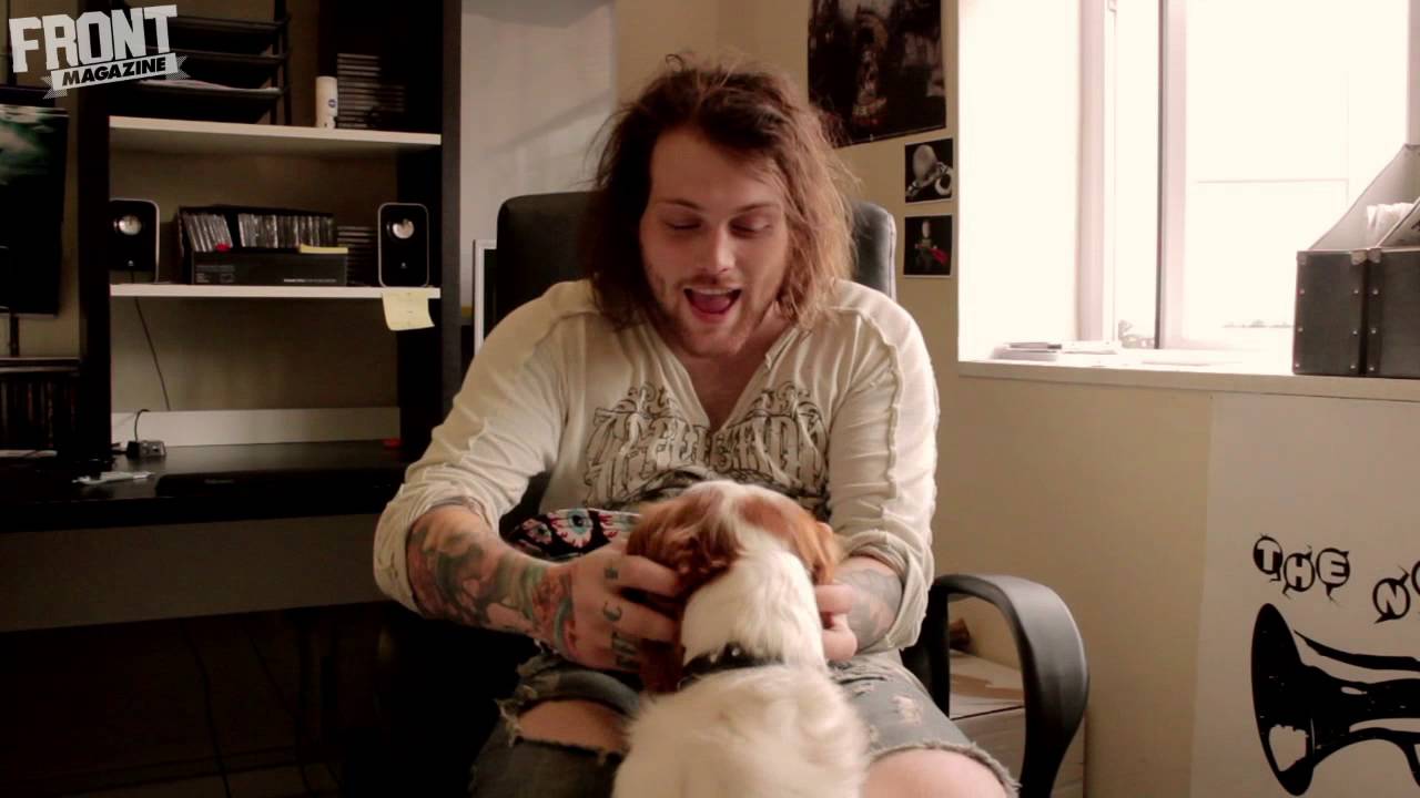 FRONT TV: Danny Worsnop from Asking Alexandria answers your questions