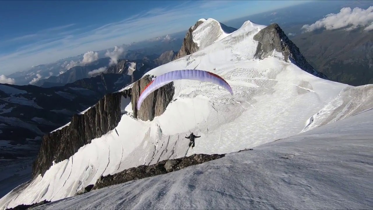 Vol parapente depuis les Dômes de Miage