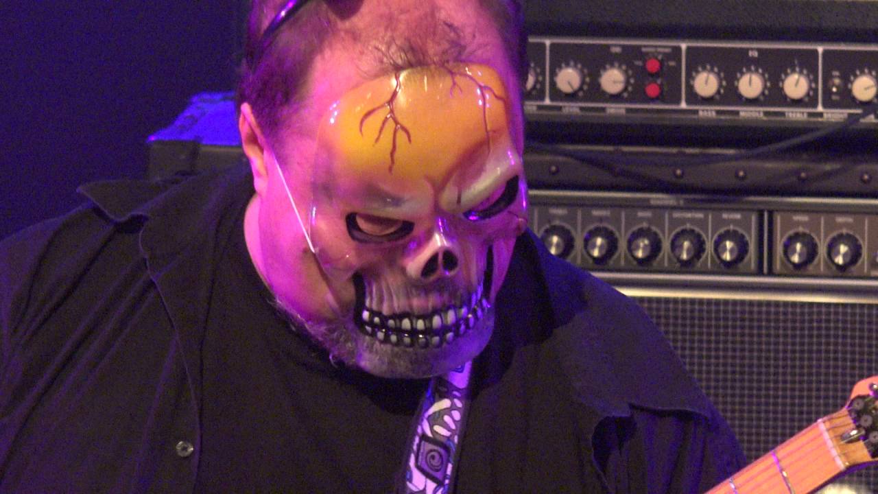 2015 10 31 Steve Rothery, Marillion  De Pul, Uden, Grendel (last bit)
