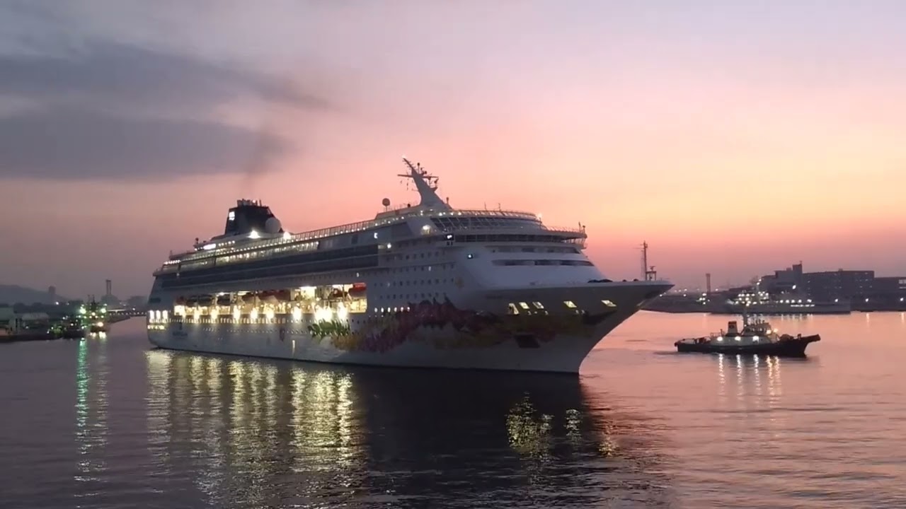 NORWEGIAN SKY 神戸初入港　2025年2月27日　6時 1