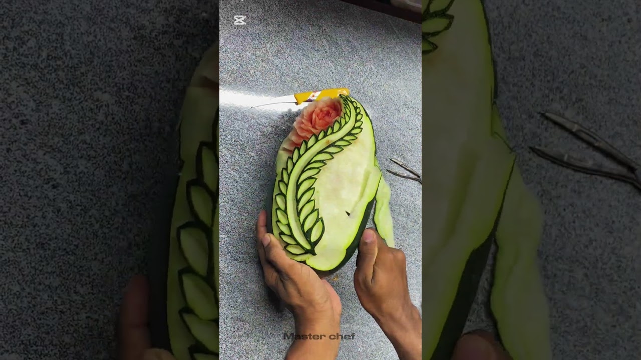 Watermelon carving 🍉💪🖤😍#culinaryart #chefart #chefskills #creativecarving #watermeloncarving