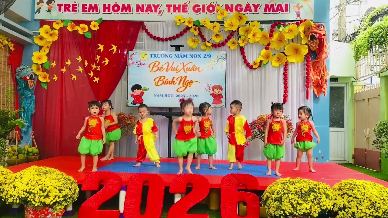 Bạn Mỡ vui xuân Bính Ngọ