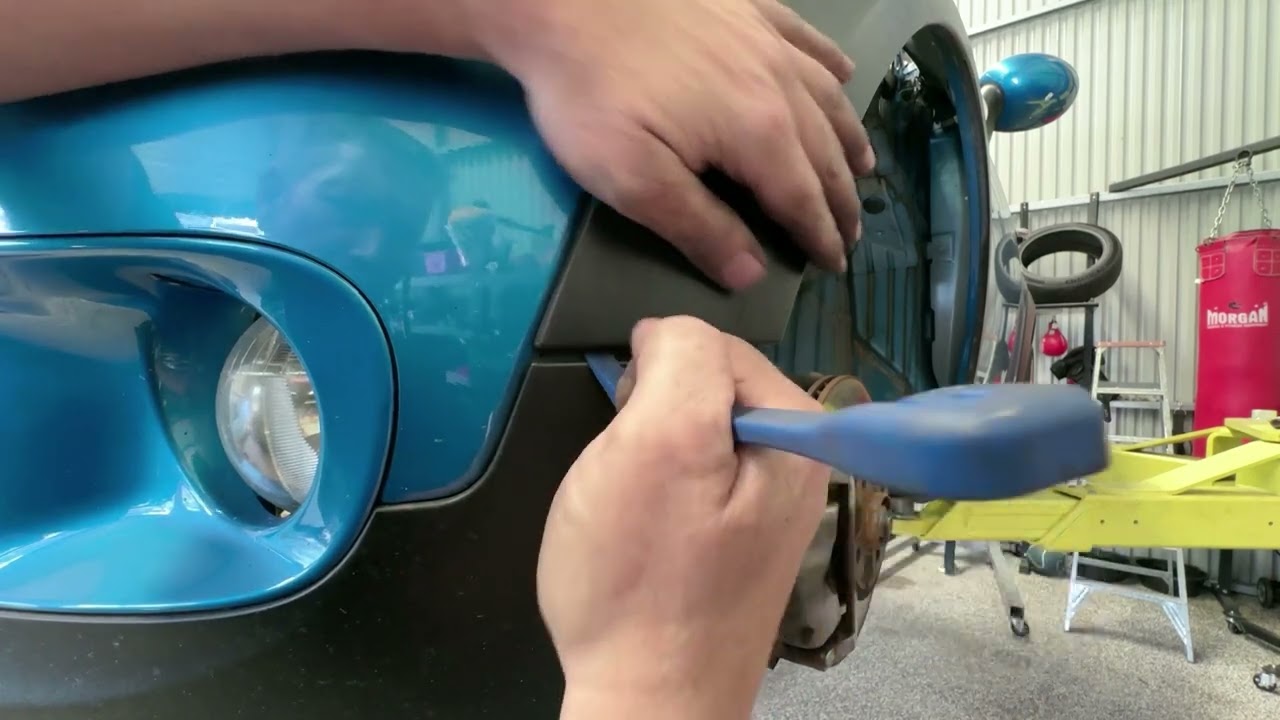 2010 Mini Cooper S  -  Front Clip Removal