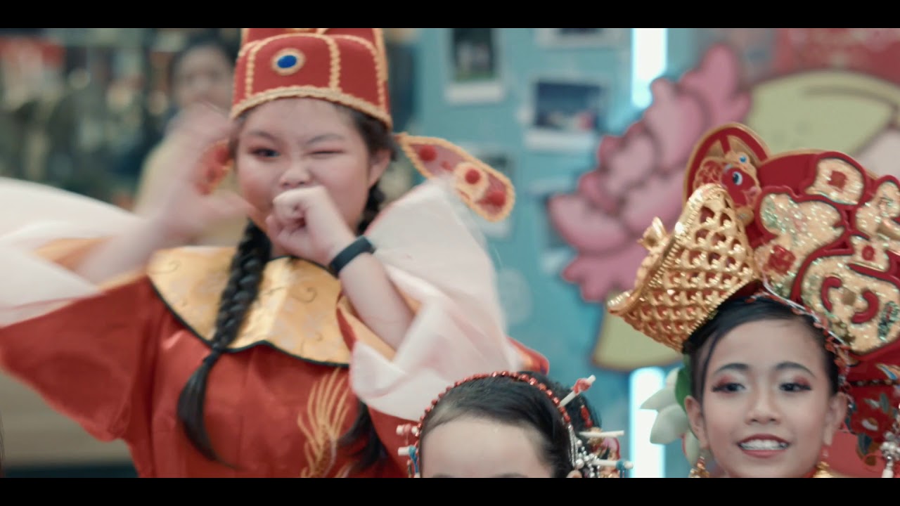 财神到许冠杰 Fara Dolhadi ft Amelia Lee ft R.Butt