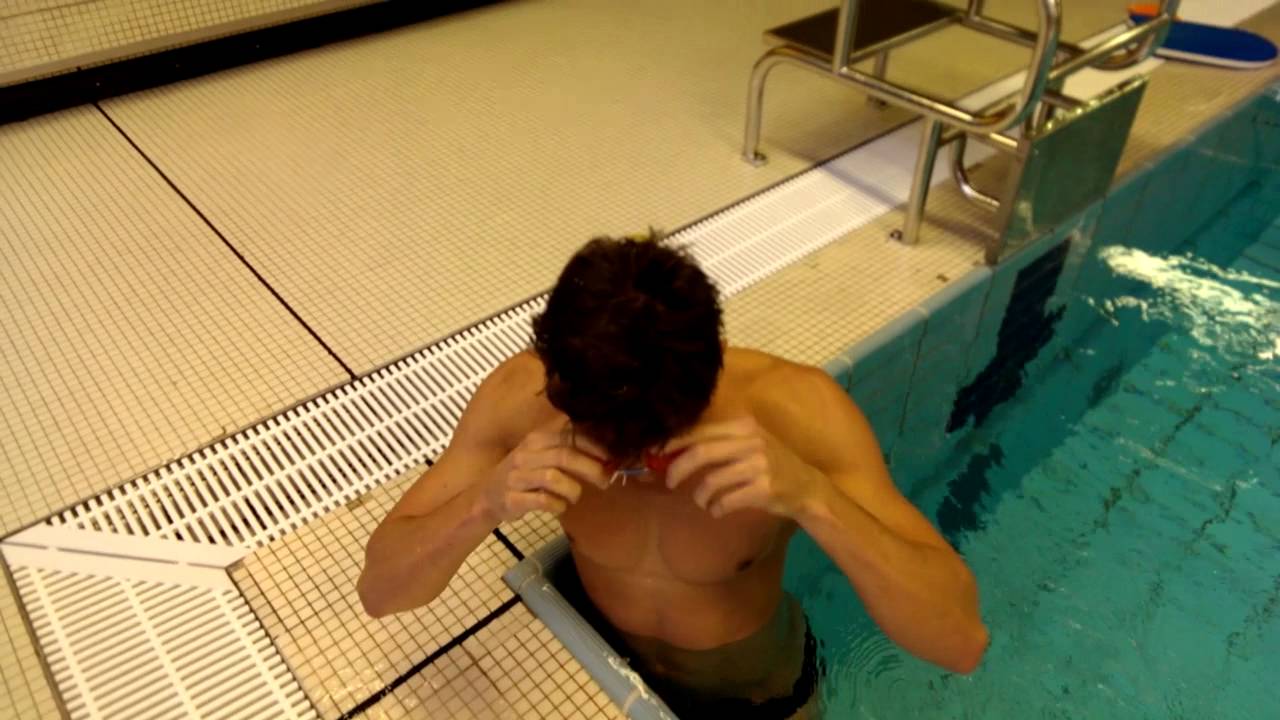 Schwimmtechnik verbessern: Kraul Schwimmen mit Schnorchel - bessere Technik korrekte Kopfhaltung