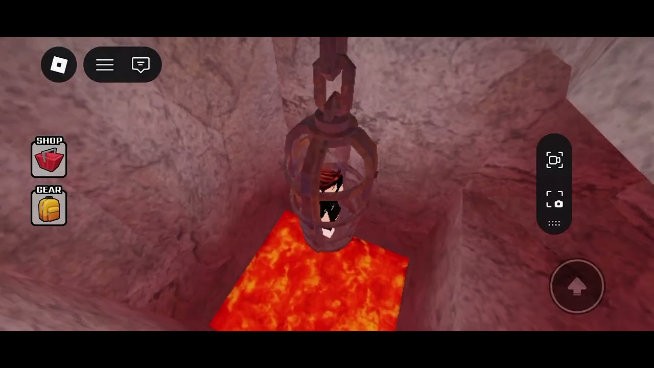 Papa pizza 😋🍕🍕🍕🍕 in Roblox 