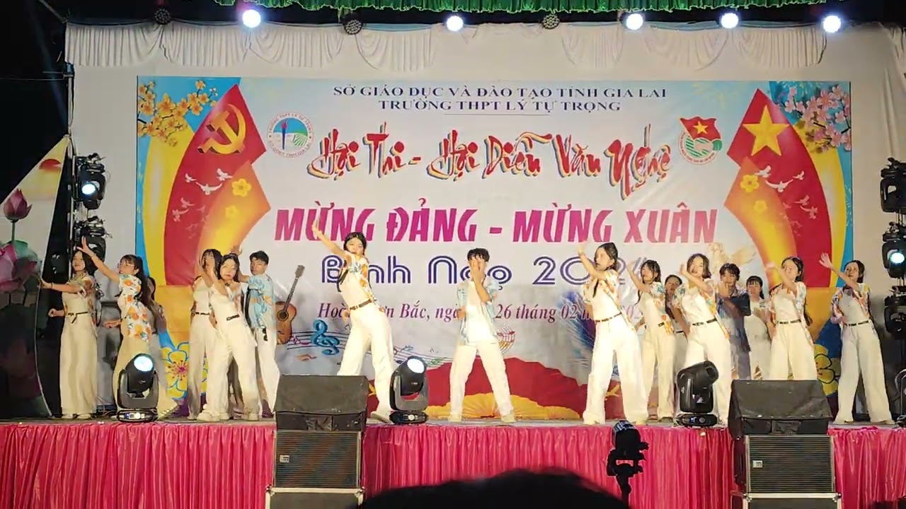 Mashup Những ngày trời bao la - Ta cùng làm Tết càng lớn - Đoản xuân ca
