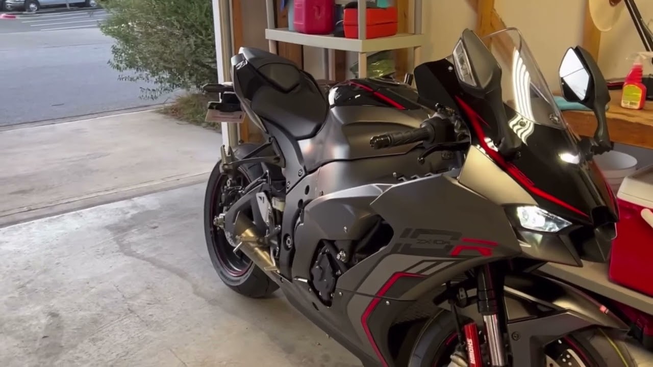 2022 KAWASAKI NINJA ZX10R Sc Project S1 Muffler Exhaust Sound (Cold Start, Exhaust Revs) Brutal