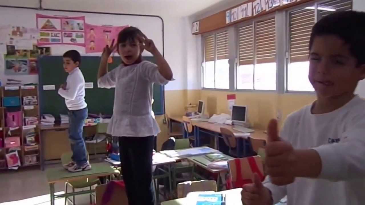 LIPDUB DEL DÍA DE LA PAZ EN EL CEIP MIGUEL DE CERVANTES DE MOLVÍZAR 2014