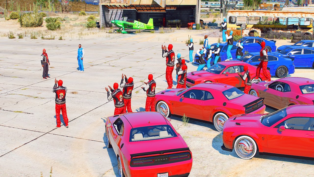 GTA 5 BLOODS VS CRIPS HELLCAT BATTLE 11