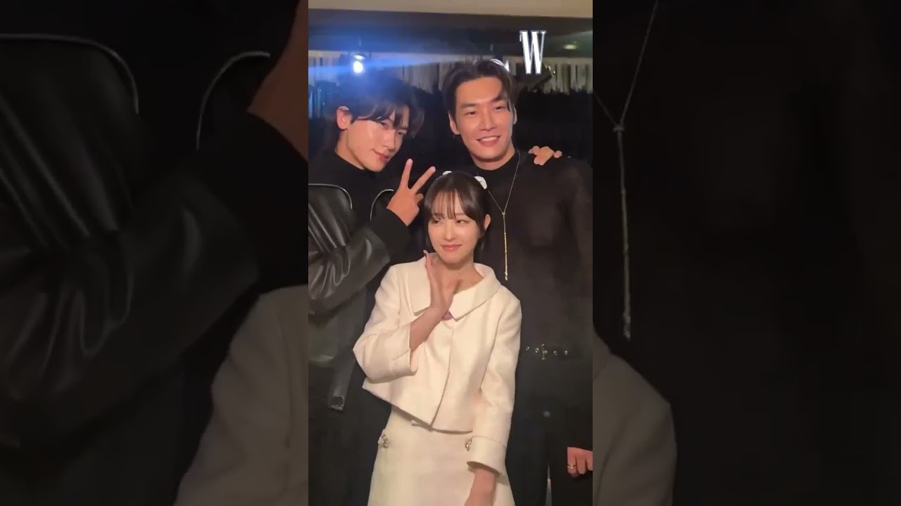 Park Bo Young and Park Hyung Sik reunite at W Korea's breast cancer awareness charity event.