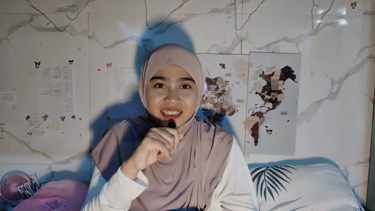 Siapapun kamu yang lagi ngerasa capek sama hidup ini, tetap bertahan ya, aku tahu kamu hebat banget.